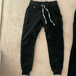 FIGS scrubs joggers, xxs petite